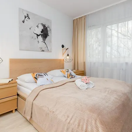 Sokolowska One Bedroom By Renters * Warschau