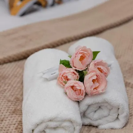 Sokolowska One Bedroom By Renters * Warszawa